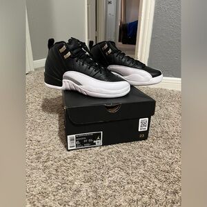 Jordan 12 Retro GS “Playoff” 2012       Kids Sneakers Black and White. Size 6Y